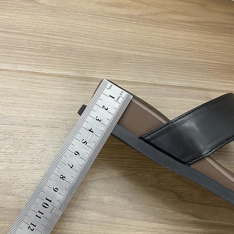Height-increased thick-soled wedge heel set, toe-cool slippers, women's summer outer wear new models with skirts, beach sandals, flip-flops