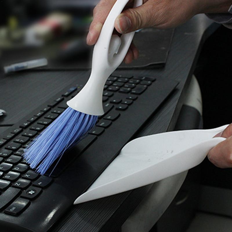 Car Interior Brush Hangable Car Vent Cleaner Car Interior Duster Reusable Air Vent Cleaning Tool Interior Cleaning Brush For