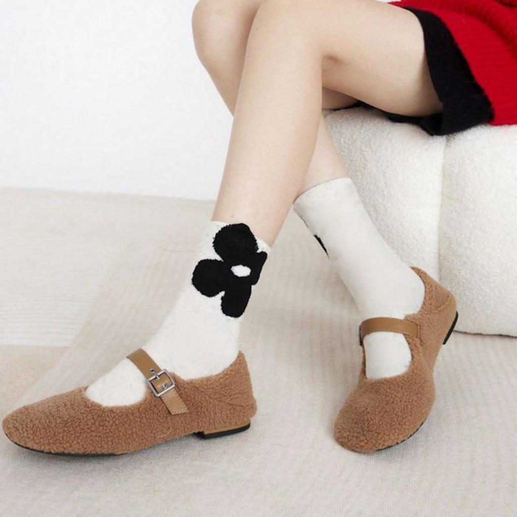 4 Pairs Women Socks Korean Japanese Style Cartoon Green Flower Harajuku Cute Kawaii Mid Tube Socks Breathable Casual Short Socks