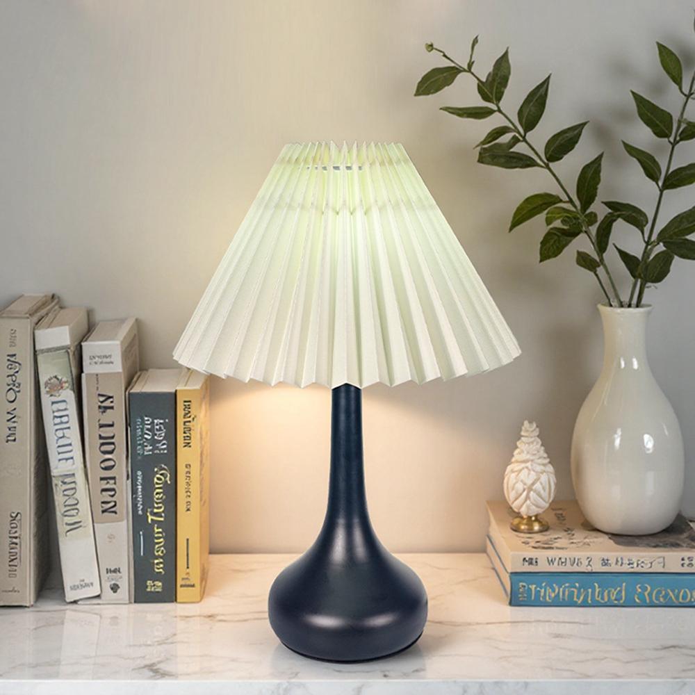 Pleated Table Lamp USB Plug In Warm Light Night Light Eye-Caring Flicker-Free LED Lamp with Metal Base