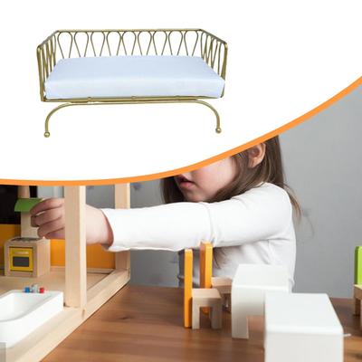 Bebek ve Peluş Oyuncaklar – Oyuncak bebek evleri ve aksesuarları