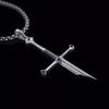 Collier Pendentif Guerrier Épée Brisée Croix Couleur Argentée Personnalité Gothique pour Femmes Hommes Hallowmas Bijoux Hip-hop Punk Cadeaux