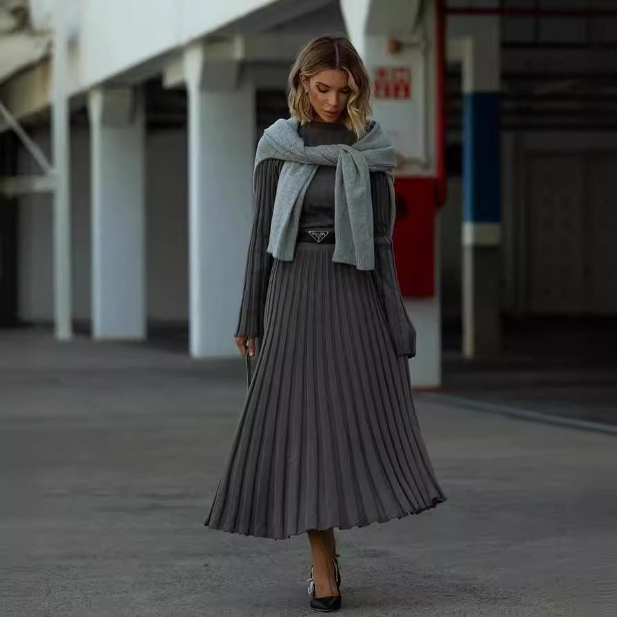 2024 Autumn Solid Color Round Neck Slimming Knit Dress