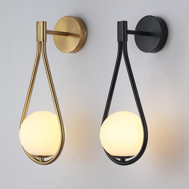 Nordic Creative LED Wall Lamp Living Room Metal Fashion Modern Minimalist Bedside Wall Lamp Bedroom Interior Lighting Luxury