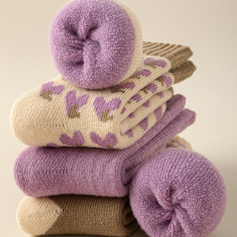 Girls' Mid Length Knitted Socks Women Sweet Heart Printed Socks Comfortable High-elasticity Thick Warm Socks