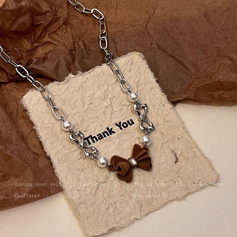 Flocking bow necklace women s retro temperament pearl splicing collarbone chain new trendy versatile neck chain