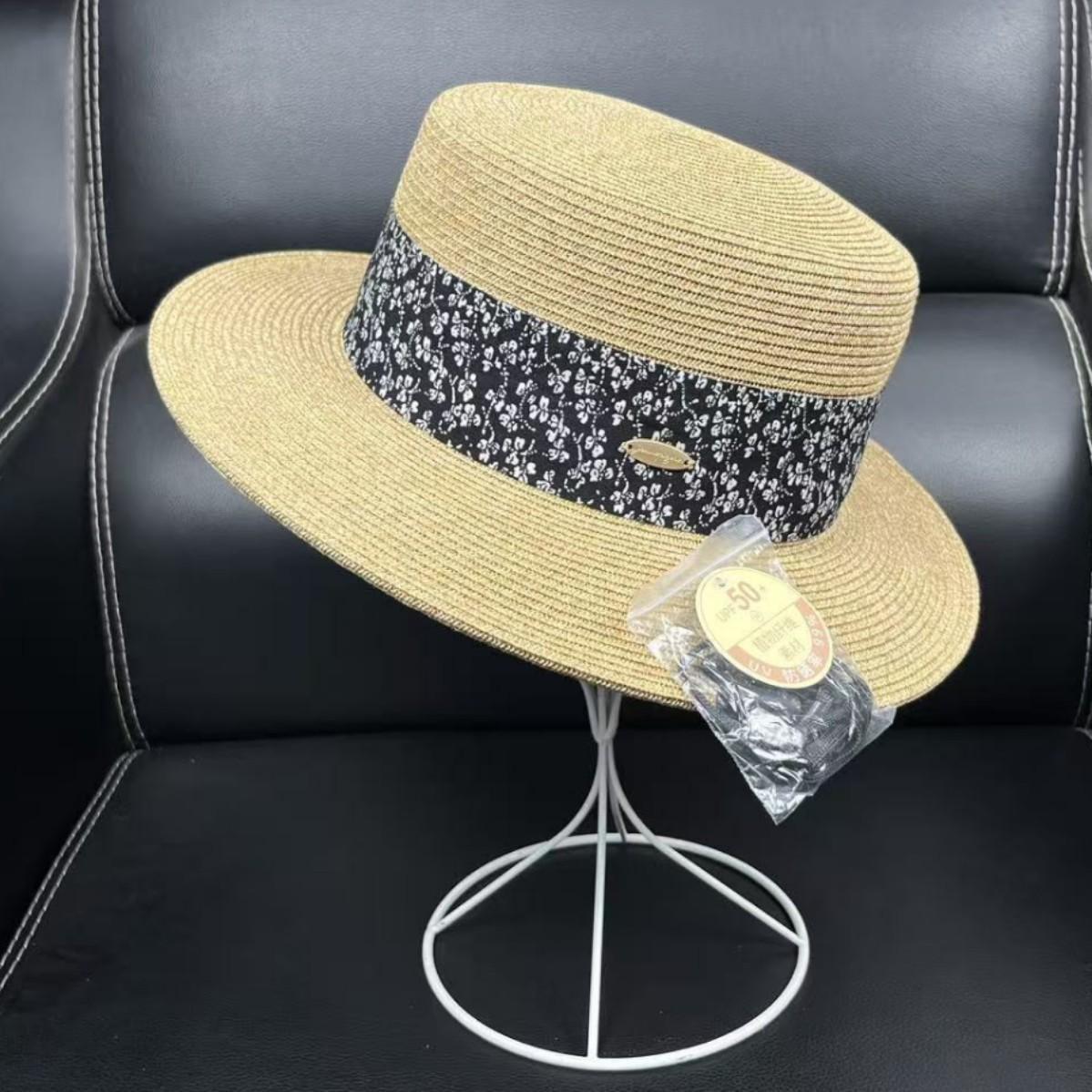 

2026 light luxury small floral beach straw hat women s summer flat top straw top hat showing face small outdoor sunscreen visor M（55-58cm）