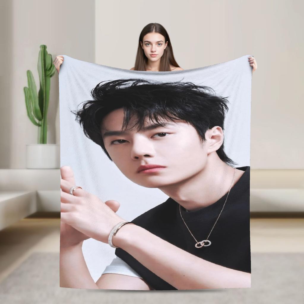 W-Wang Yibo Plush Blanket Children Flannel Throw Blanket For Couch Chair Warm Soft Customized Quality Bedspread Birthday Present