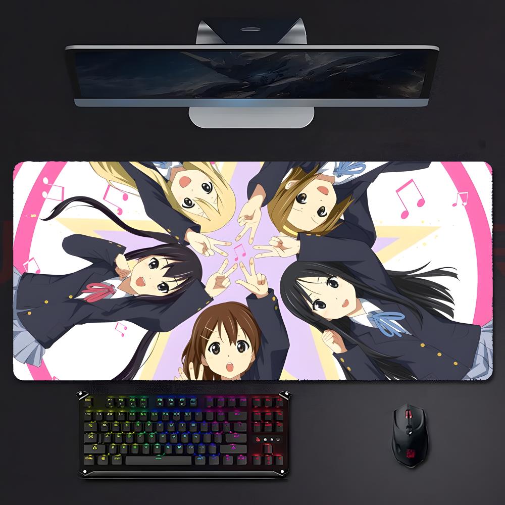 Süßes Musikalisch Anime Mio Akiyama KKOn Mauspads Mousepad Großes Gaming Lockedge Verdickt PC Tisch Schreibtischmatte