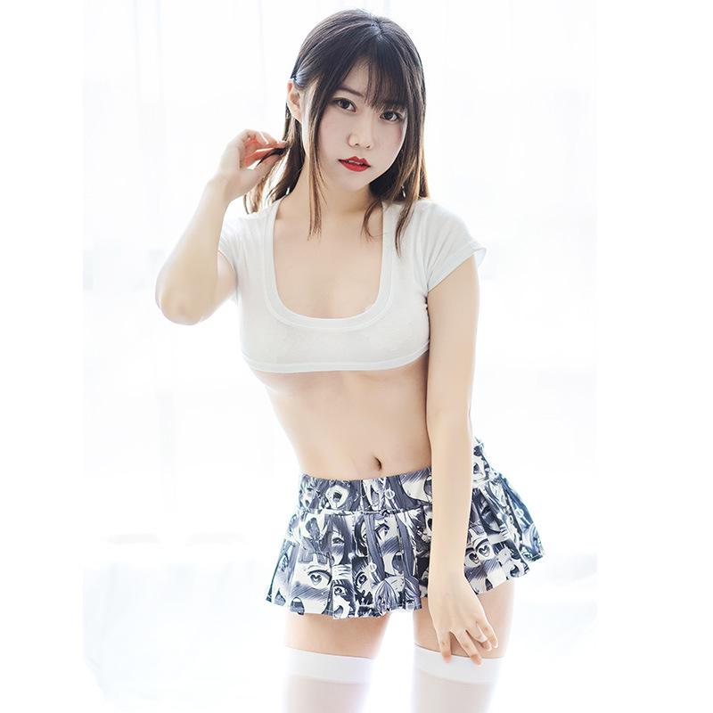 Dámské bavlněné tričko s velmi krátkým rukávem s anime potiskem