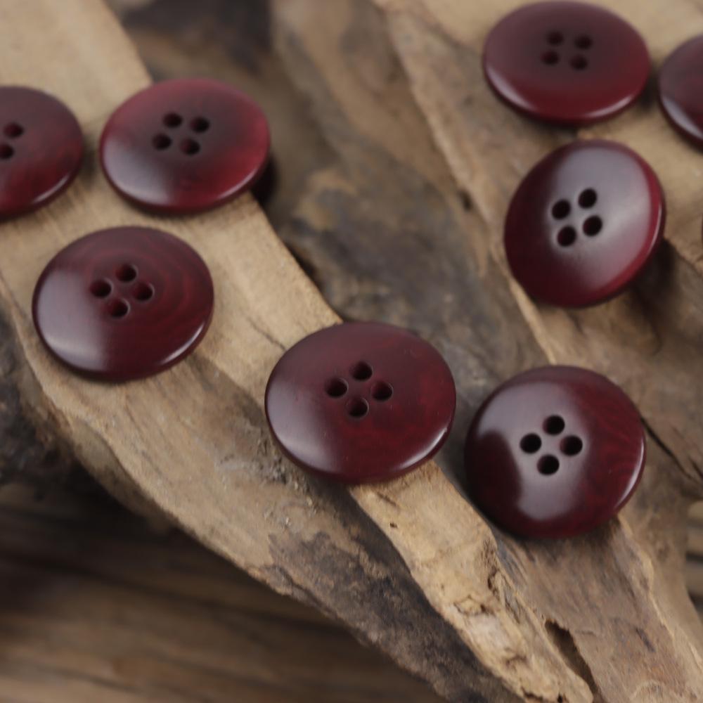 

Двубортный кардиган из хлопка и льна с пуговицами цвета фруктов и кофе в белом, винно-красном и черном цветах