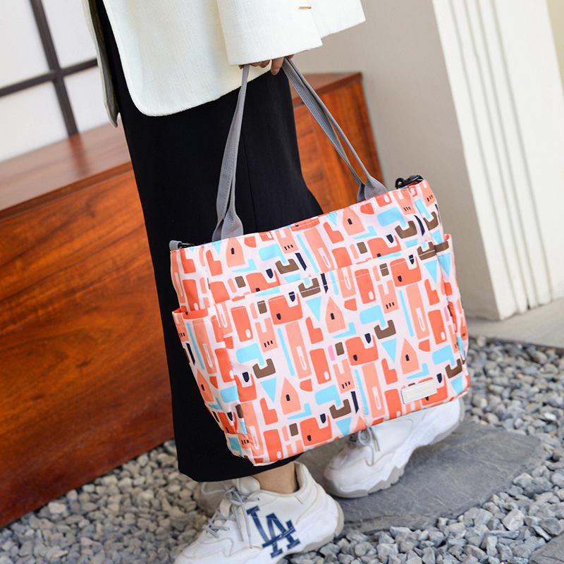 Women's Fashion Waterproof Tote: Large Capacity Crossbody Handbag for Outings