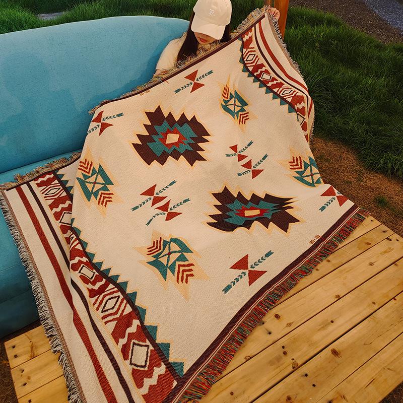 

American yarn-dyed graffiti master illustration single double sofa blanket decorative tapestry casual blanket sofa towel sofa cushion 90x90