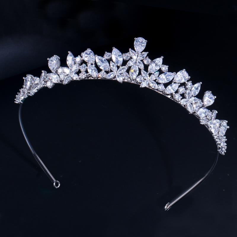 Hochwertige Funkelnde Zirkonia Romantische Braut Luxuriöse Blume Diadem Krone Hochzeit Brautjungfer CZ Haarschmuck Schmuck
