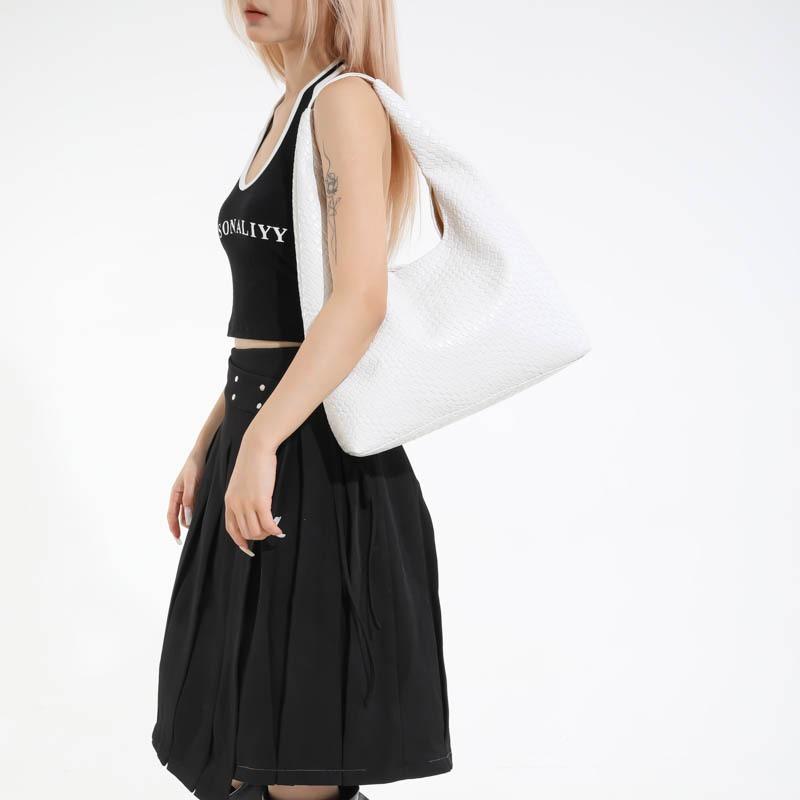 Premium sense large capacity armpit bag new casual fashion atmosphere shoulder bag retro commuter tote bag women
