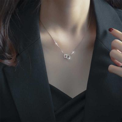 Square and Circle Interlocking Necklace Women's Simple Geometric Personality Niche Ins Wind Ring Pendant