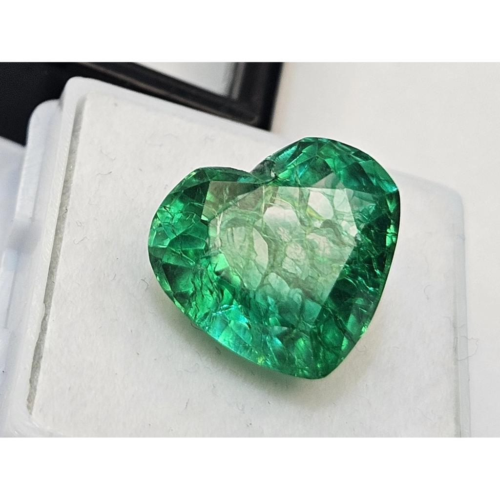 Green Colombian Emerald 10-11 Ct Heart Cut Fabulous Certified Loose Gemstone