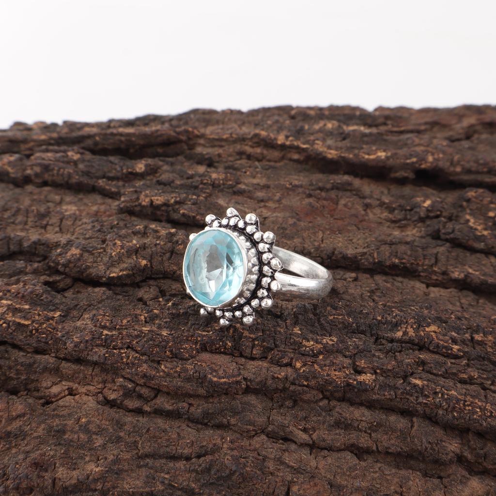 Himmelblauer Topas Edelsteinring, Handgefertigter Silberschmuck, 925 Sterling Silber Ring, Zarter Silber Topas Ring Geschenk für Schwester
