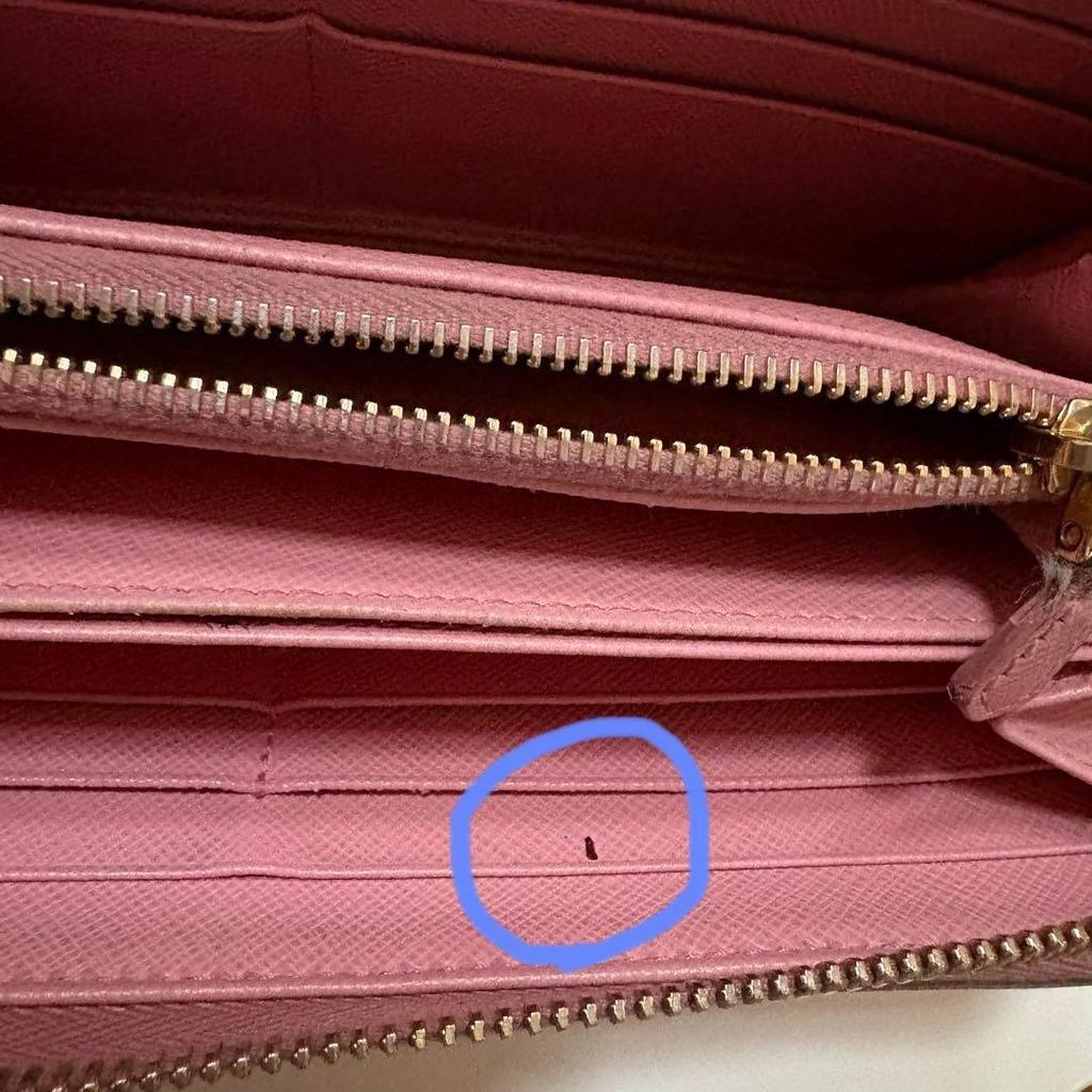Used Prada Round Zipper Long Wallet Saffiano Logo Large Capacity Pink