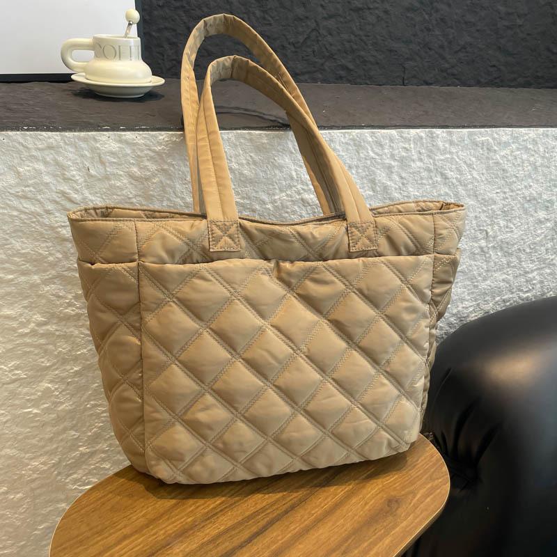 Women Cott Padded Tote Bag Korean Style Large Capacity Shoulder Bag for Travel CommuteComfortable for Daily Use Laptop Bag