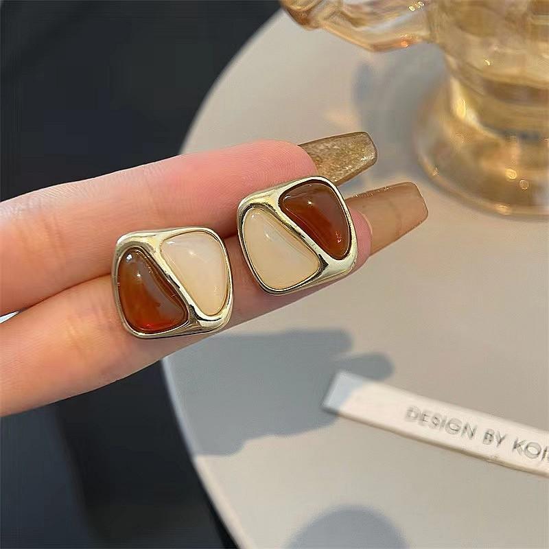 Japanese and Korean Design Sense Fashion Cute Fruit Earrings Female Creative Girl Heart Sweet Cool Stud Earrings Versatile Personality Trendy Earrings