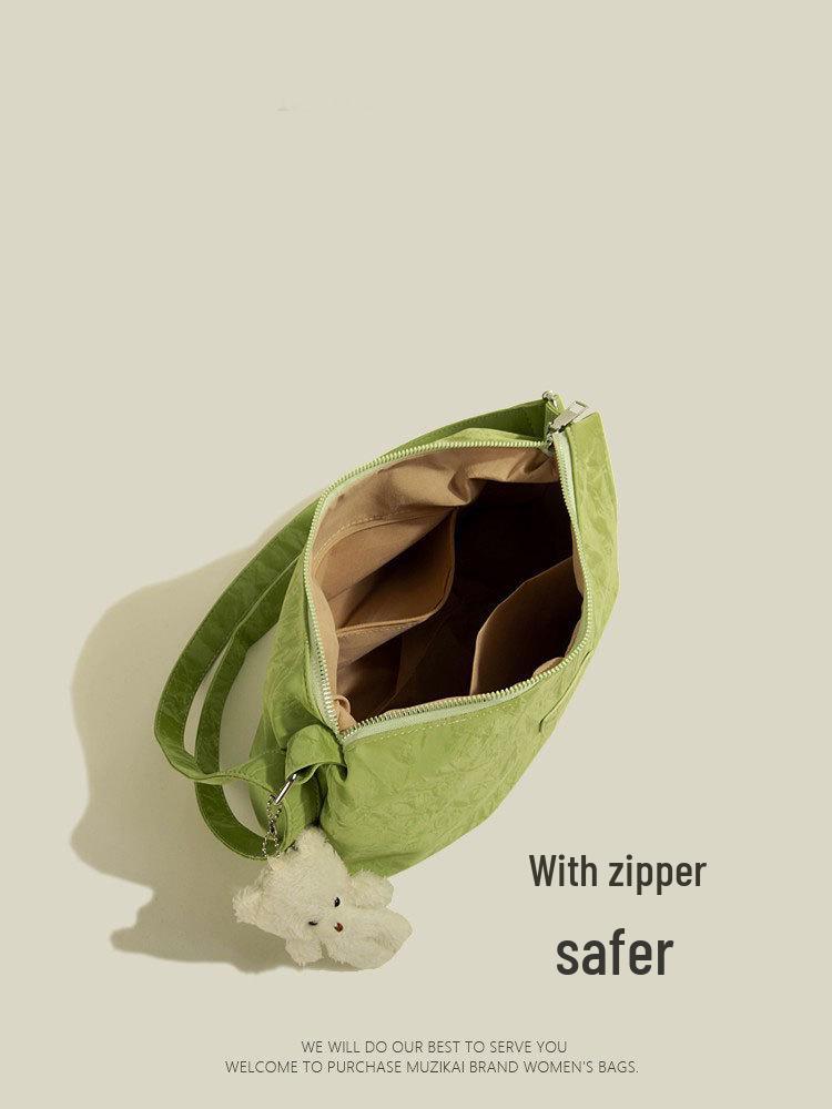 Women's Tote Bag: 2025 Summer Trend - Versatile, Fashionable, Simple, Soft Leather, Lightweight, Large Capacity for Commutes