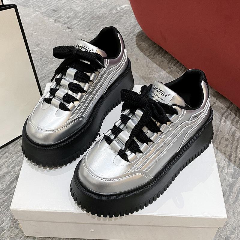 

Bai Xianni 2024 autumn and winter new Korean version round head versatile and thin lace-up sports and leisure thick-soled muffin board shoes 40 срібний