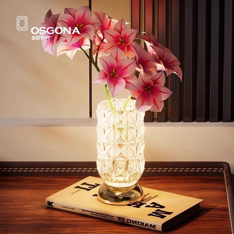 Light luxury crystal vase table lamp, living room dining room high aesthetic decoration lamp, minimalist study bedroom lamp