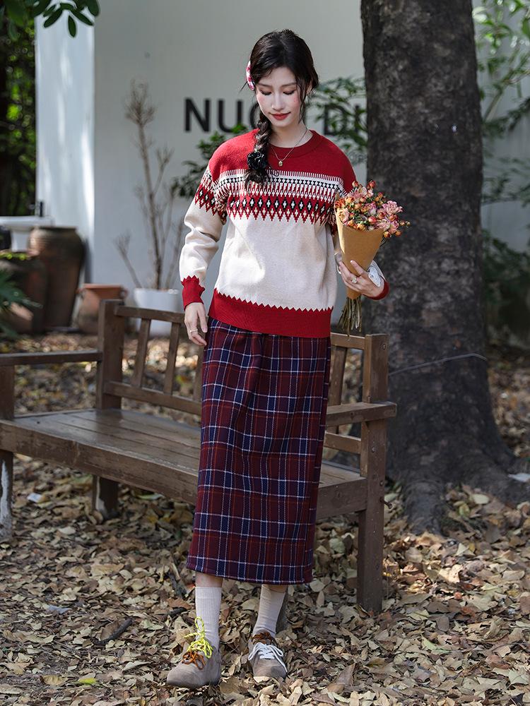 2024 Retro Plaid Fleece-Lined Wool Midi Skirt with High Waist & Back Slit