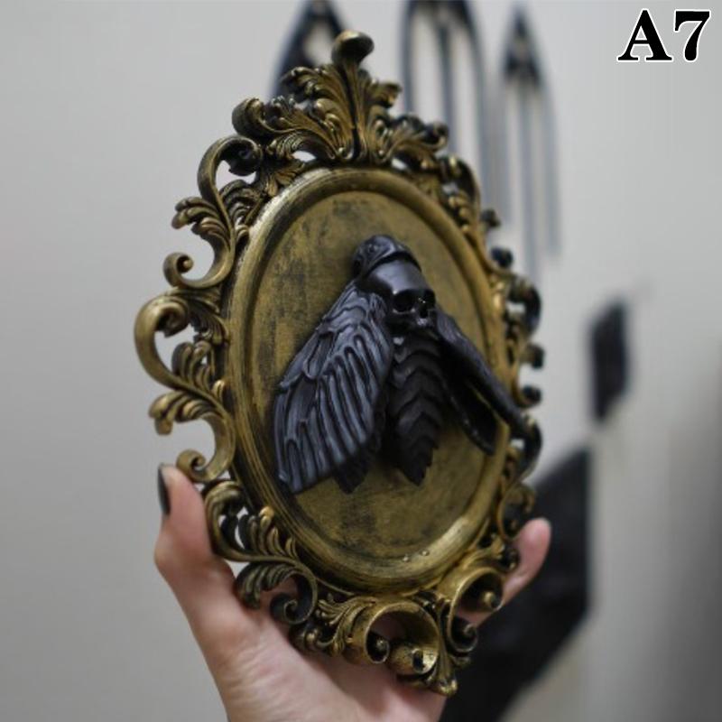 Gothic Art Resin Animal Head Wall Decor Baroque Style Wall Hangings Frame Vintage Bat Wall Sculpture Home Decor Gothic Statue