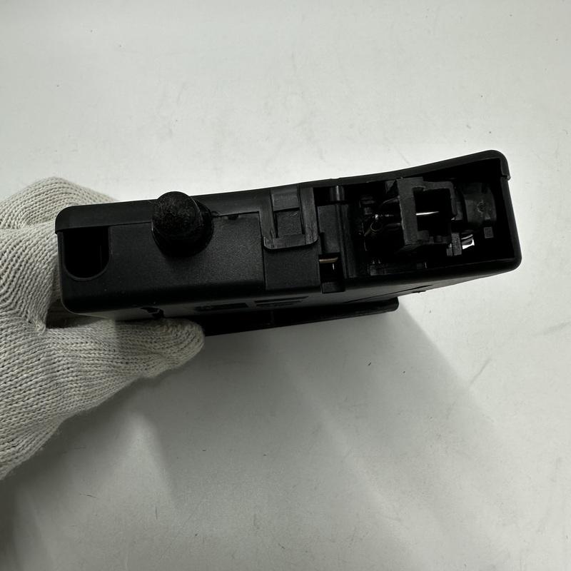 Black Cup Holder Dashboard Cup Holder For VW POLO 9N 2002-2010 6Q0858602G