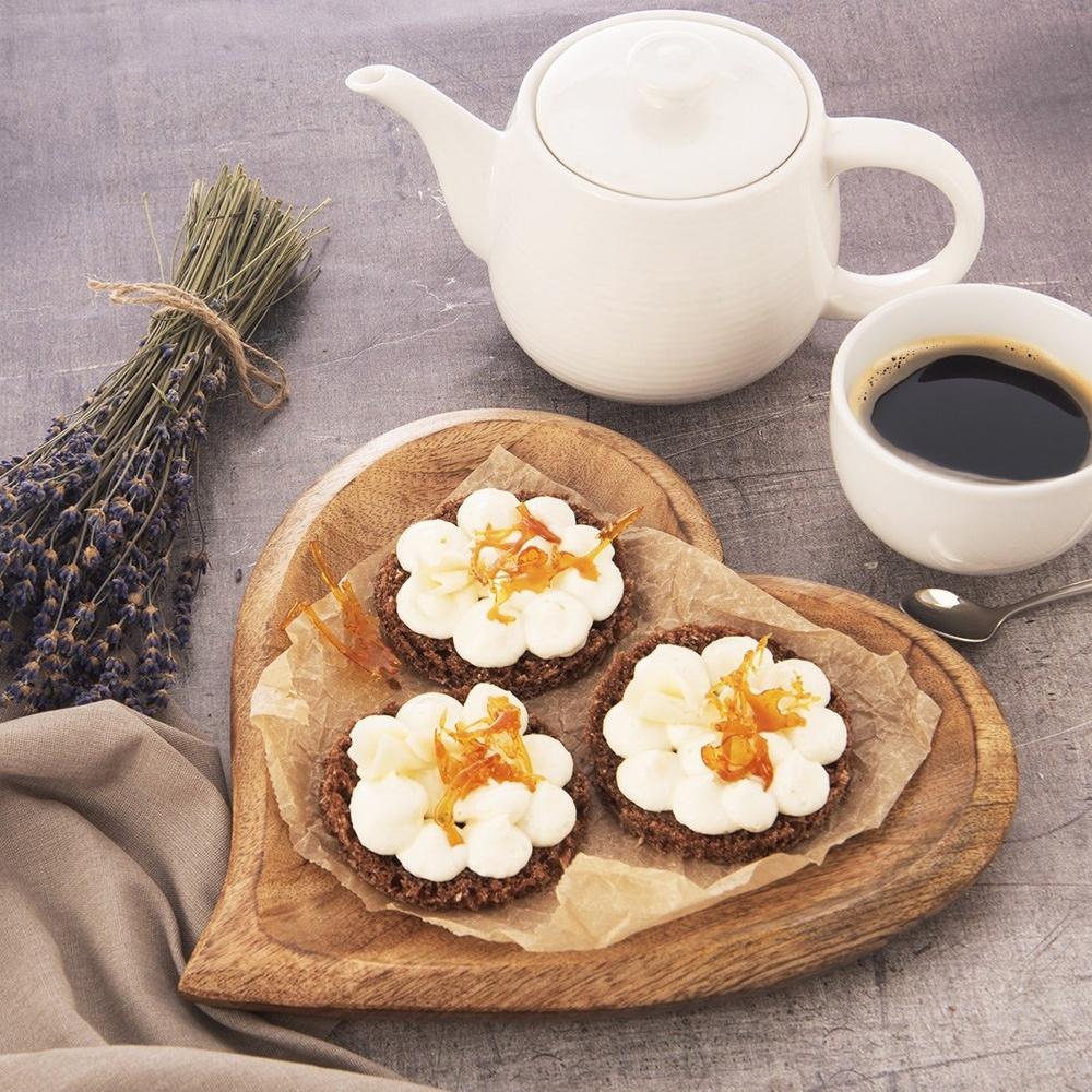 Holzteller für Snacks Vorspeisen zum Servieren Herz 25x25 cm Mango