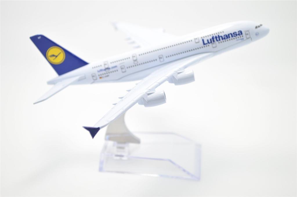TANG DYNASTY 1/400 16cm Lufthansa Airlines Airbus A380 Alloy Airplane Model Toy