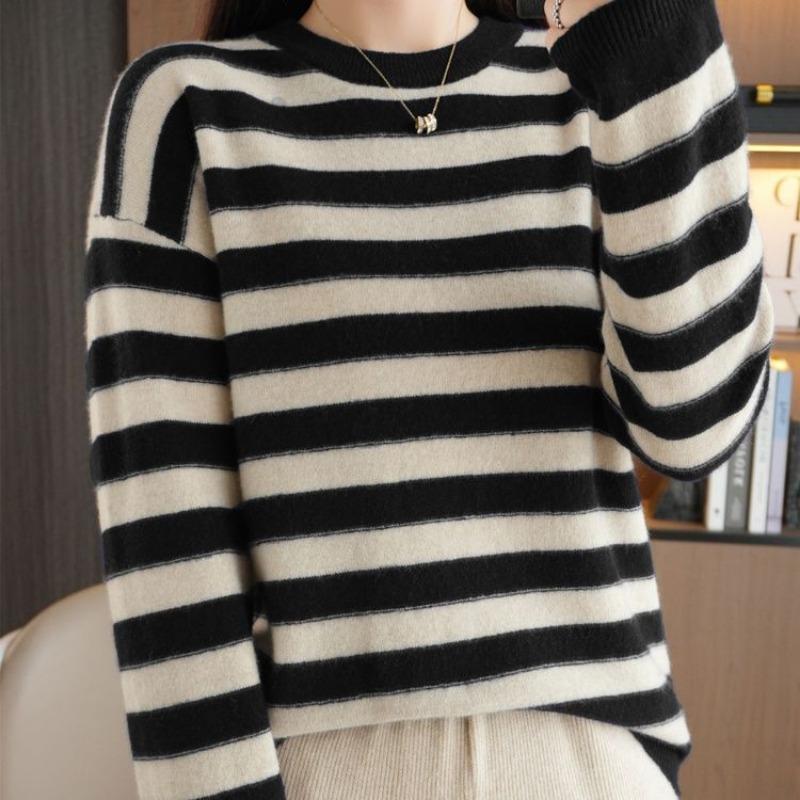Autumn and winter new striped crew neck long-sleeved women's knitted sweater contrasting color strip pullover loose and thin bottoming shirt
