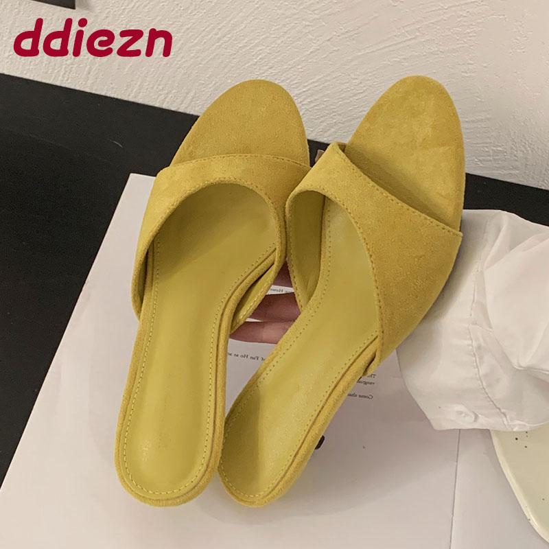 Mode Mode Flock Damen Niedriger Absatz Pantoletten Hausschuhe Schuhe Flaches Schuhwerk Runde Zehenpartie Damen Absatz-Hausschuhe Damen Sandalen Schuhe Pumps