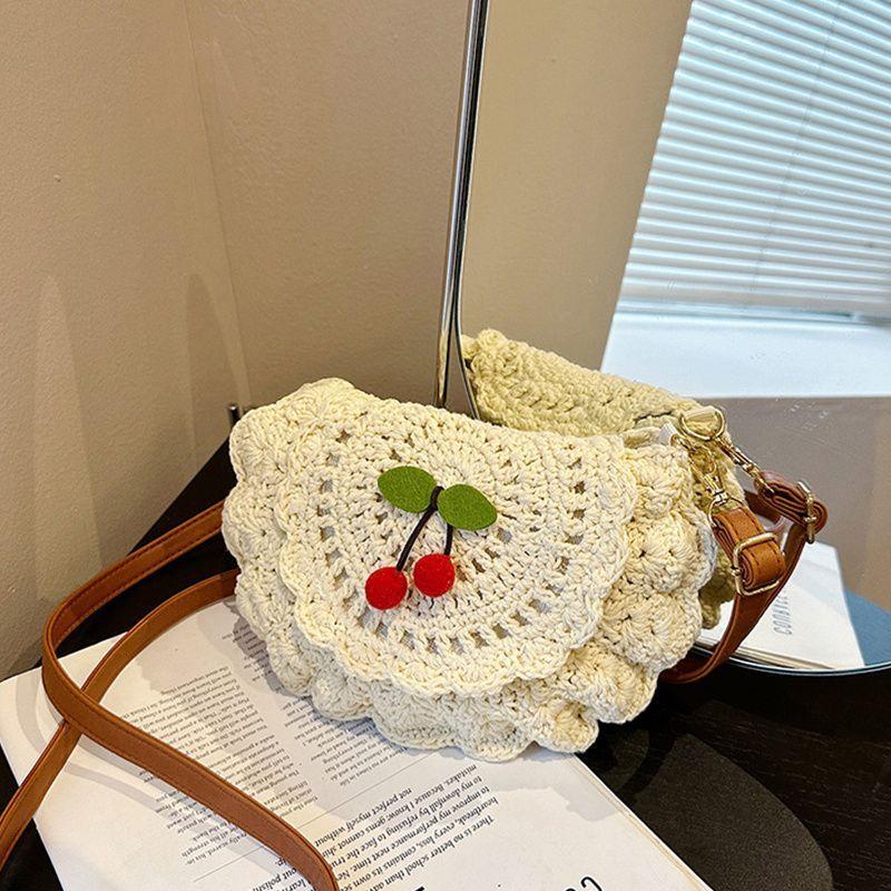 Yogodlns Vintage Woven Straw Handbag New Vacation Style Round Summer Beach Bag Fashion Crossbody Bag Ladies Messenger Bags