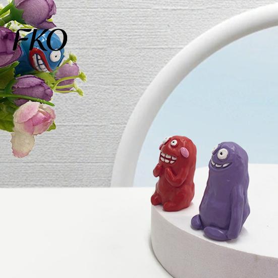 Creative Office Decoration Cute Ugly Mud Figure Desktop Decoration, Funny Resin Cartoon Personality Decor Statue, Hand-Painted Tabletop Sculpture for