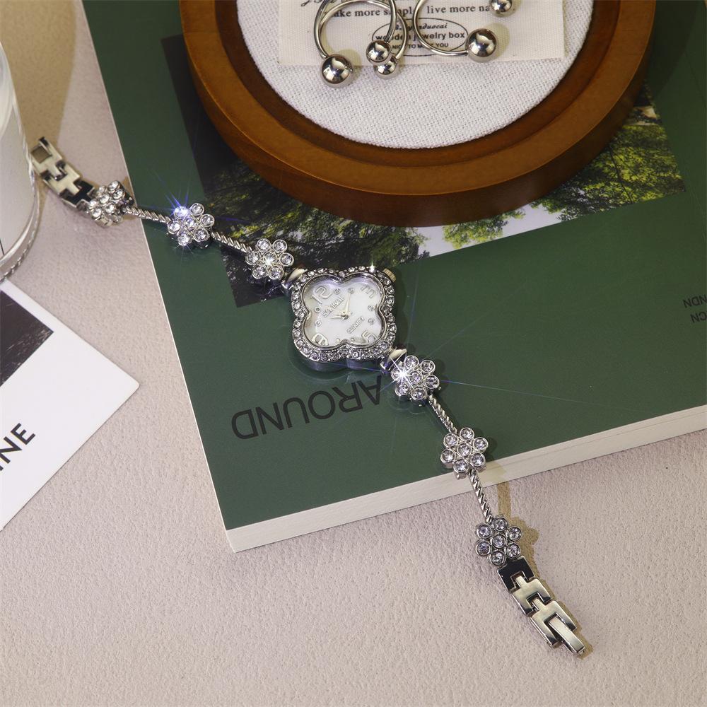 Full diamond fine leaf grass dial watch, light luxury and high-end feel, digital face bracelet, ladies' temperament exquisite watch