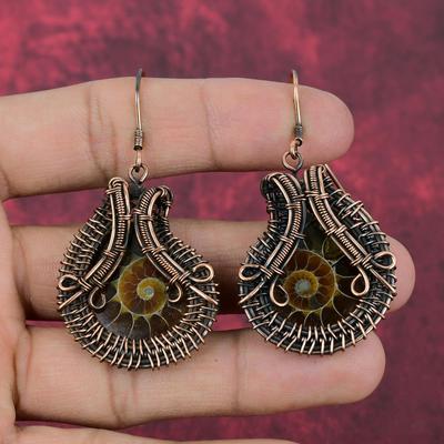 Boucle d'oreille Fossil Ammonite Boucle d'oreille Enroulée Fil de Cuivre Boucles d'oreilles Uniques Bijoux en Cuivre Boucle d'oreille Pierre Précieuse Faite à la Main Cadeaux Pour Elle Bijoux Wraps Fil