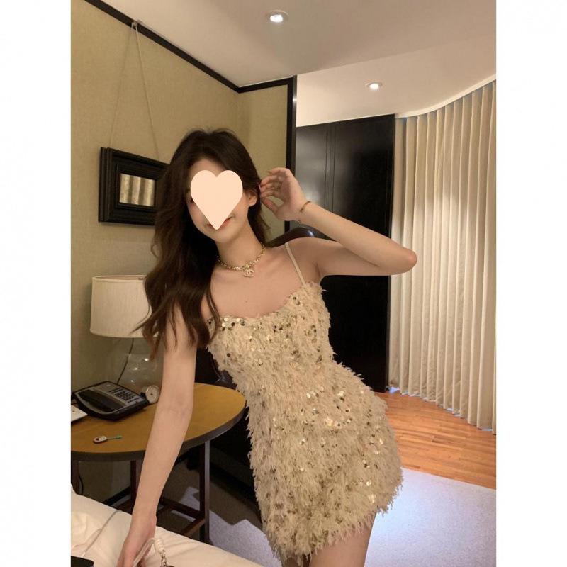 

Sequin Camisole Dress: Sparkling, Sexy, Hip-Hugging Skirt Outfit for Birthdays and Formal Events S recommended for 80-95 jin
