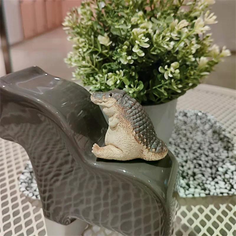 Boutique Purple Sand Tea Petting Little Crocodile Tea Pet Ornaments Handmade Tea Ceremony Tea Play Financial TeaTable Gift