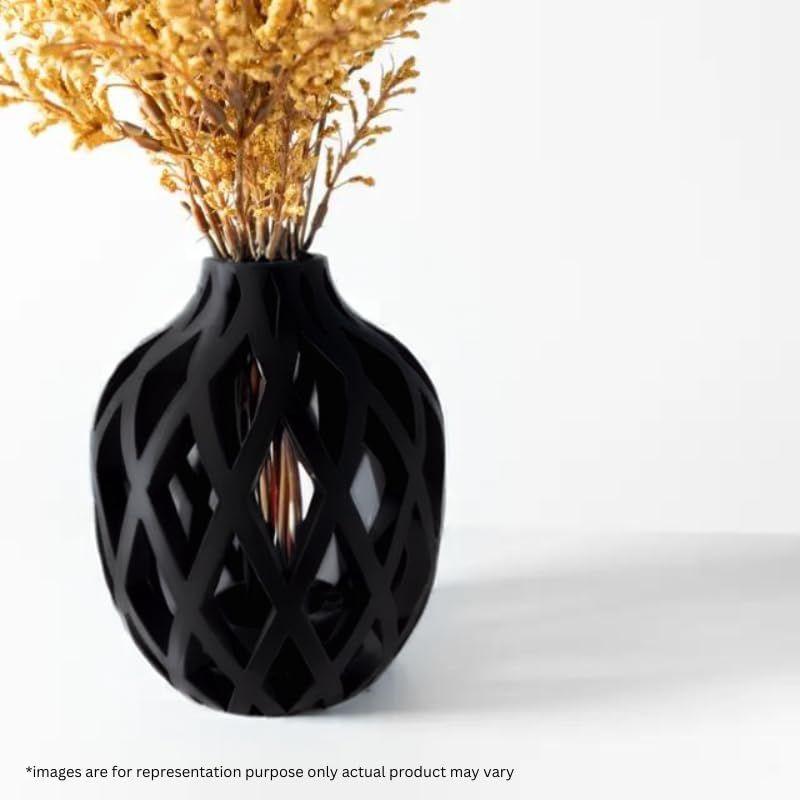 The Oyster Vase  - Elegant 3D Printed Decor Eco-Friendly PLA, Perfect for Modern Interiors (Jet Black)