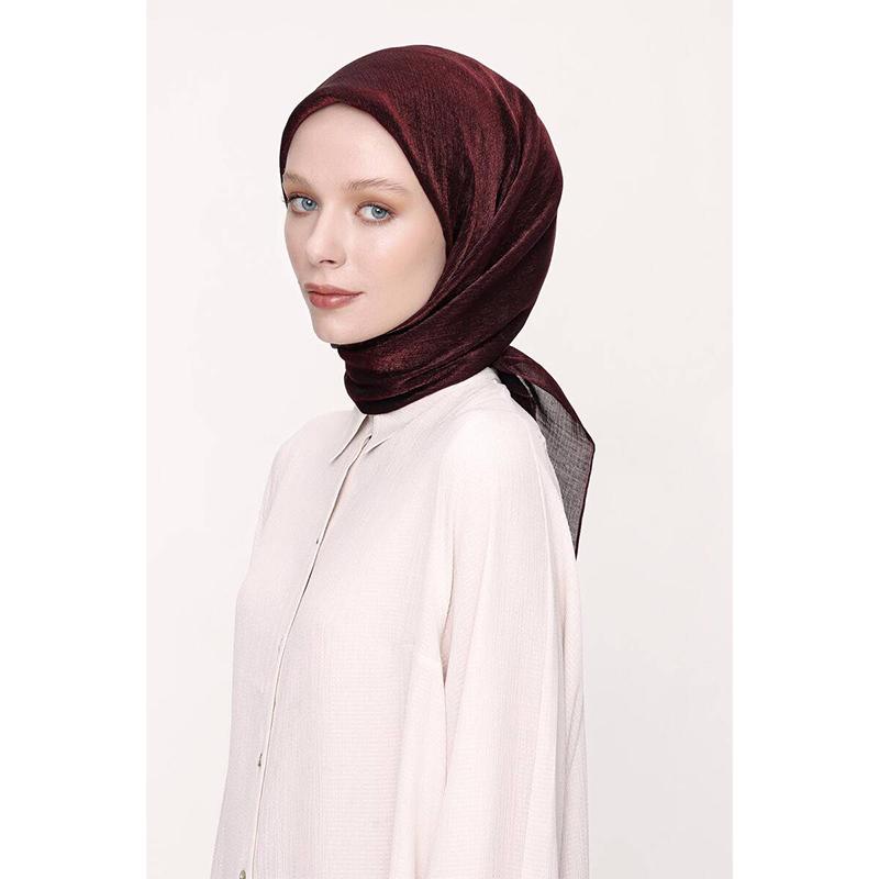 

Женский блестящий шарф темно-бордовый красный 90x90