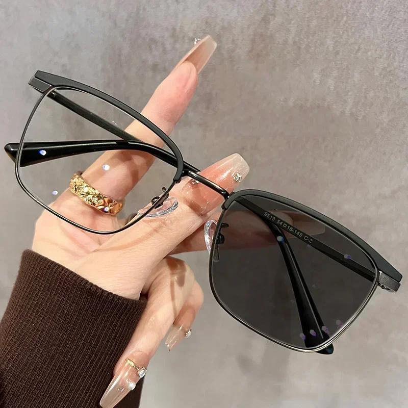 Half Frame Pochromic Myopia Glasses Women Men Business Style Anti Blue Light Eyewear UV Sunglasses Diopters -1.0 To -4.0