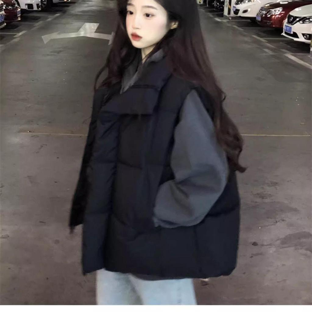 Stand-up Collar and Fold Down Cotton-padded Vest for Girls In Autumn and Winter, Loose and Thick Vest, Vest and Jacket.