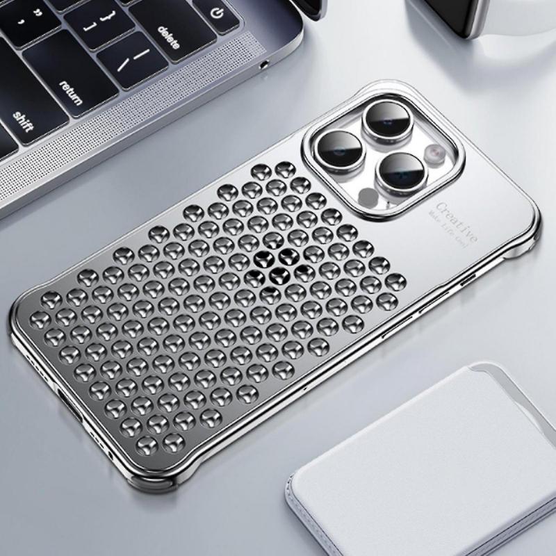 Custodia Dissipazione Calore in Metallo Compatibile Con Iphone 15 Pro Max, Lega di Alluminio Senza Bordi Vuota Quattro argento