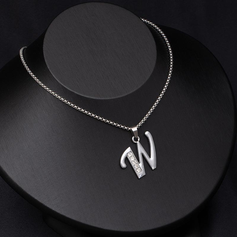 Simple And Stylish 26 English Letters Titanium Steel Necklace Men'S And Women'S Hip-Hop Versatile Diamond-Encrusted Sweater Chain