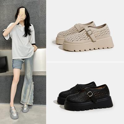 Dicksohlige Schuhe mit Höhenabsatz für Damen, ausgehöhlte Muffin-Clogs, Damen-Sandalen mit weicher Sohle
