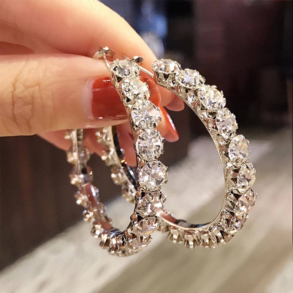 Cao Shi Hot-Selling Fashionable Oversized Statement Stud Earrings for European & American Street Style