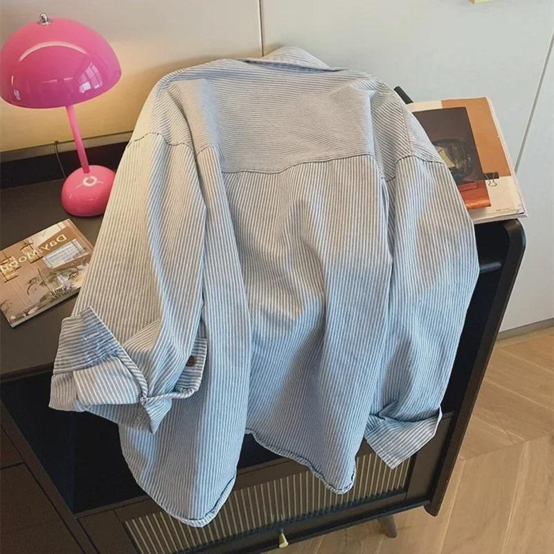 Polo de Mezclilla Oversize Vintage con Rayas de Contraste - Top de Manga Larga para Otoño de Mujer